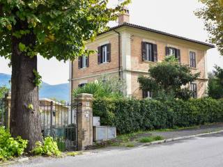 Villa in vendita a cantalupo in sabina viale giuseppe verdi