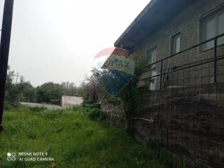 Terreno agricolo in vendita a graniti contrada pietra rossa