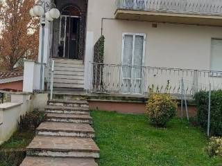 Villa bifamiliare in in vendita da privato a bondeno via virgiliana, 142