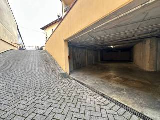 Garage in vendita a firenze via reginaldo giuliani, 226