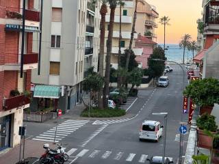 Appartamento in vendita ad albenga via venezia, 18