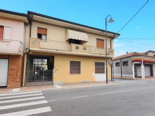 Casa indipendente in vendita a casaleone via roma, 25