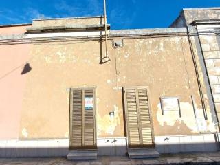 Casa indipendente in vendita a calimera via giuseppe garibaldi, 22