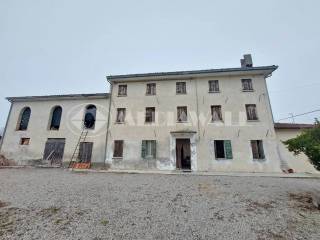 Rustico in vendita ad annone veneto 