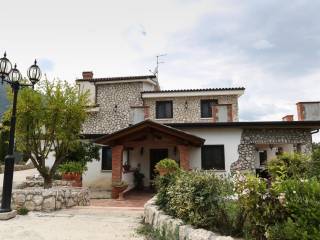 Villa in in vendita da privato a morolo contrada madonna del piano, 80