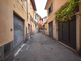 Magazzino in vendita a bologna vicolo della neve