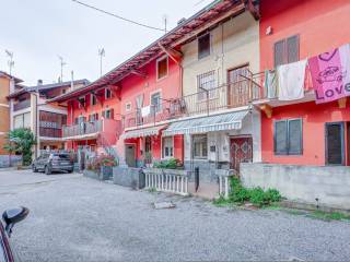 Casa indipendente in vendita a borgo ticino via principale