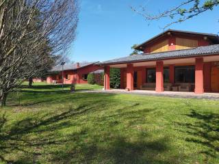 Villa bifamiliare in in vendita da privato a langhirano strada langhirano, 2