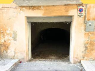 Garage in vendita a matera via piave