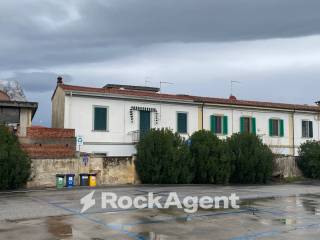 Casa indipendente in vendita a pisa via cammeo carlo salomone, 59