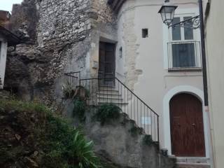 Casa indipendente in vendita a ferentino vicolo casamari