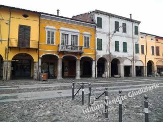 Appartamento all'asta a novellara piazza unità d'italia