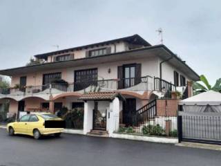 Villa bifamiliare all'asta a mede via dottor casasco, 10