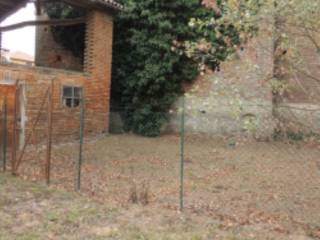 Posto auto in vendita a gambarana via aldo marziani, 2