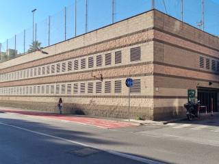 Garage in vendita a savona via luigi pirandello