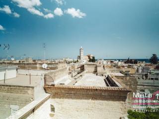 Intero stabile in vendita a ostuni via cattedrale, sn