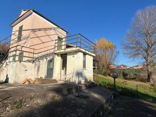 Casa indipendente in vendita a monte san giovanni campano via colle della mola, 45