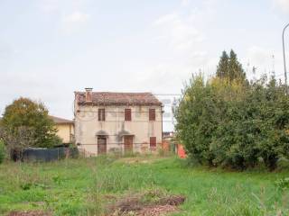 Terreno residenziale in vendita a quinto vicentino via cesare battisti, 17