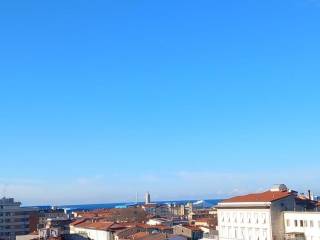 Appartamento in vendita a livorno piazza attias