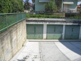 Garage in affitto a orbassano via fabio filzi, 19