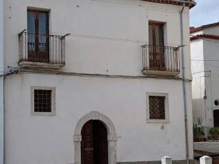 Casa indipendente in vendita a baranello largo conte zurlo