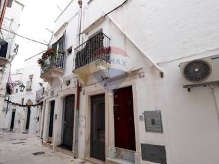 Casa indipendente in vendita a martina franca via conte ugolino, 81