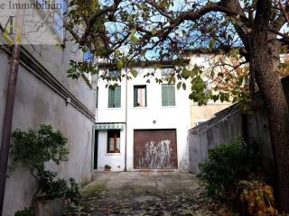 Casa indipendente in vendita a monteforte d'alpone 