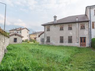 Casa indipendente in vendita a santa giustina piazza d'ignan