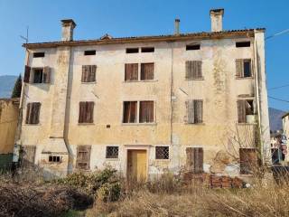 Villa in vendita a borso del grappa 