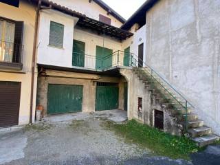 Casa indipendente in vendita a galbiate località vignola