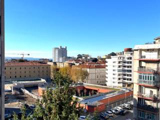 Appartamento in vendita a trieste via dei moreri