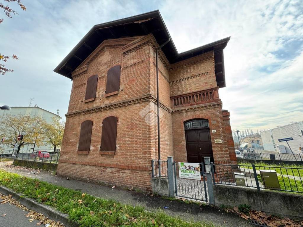 immagine annuncio 1 di 15