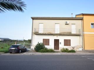 Casa indipendente in vendita a santadi via cagliari