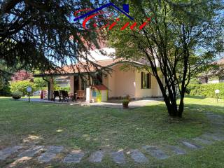 Villa in vendita a oggiono via malavoglia