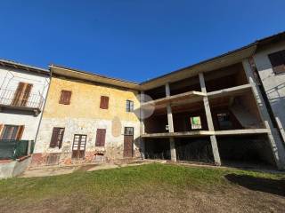 Casa indipendente in vendita a calliano via umberto i, 22