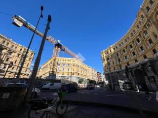 Negozio in affitto a napoli via marcello fossataro