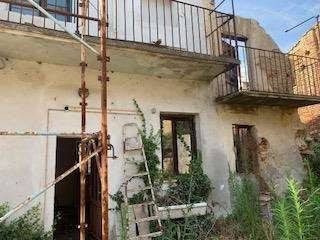 Casa indipendente all'asta a gambolò via cairoli, 6