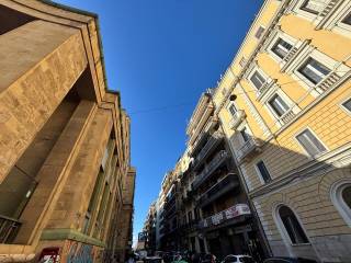 Negozio in vendita a bari via nicolai, 61/a