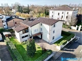 Casa indipendente in vendita a carpi via luigi tenco, 2