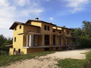 Villa a schiera in vendita a tornimparte via fonte delle noci