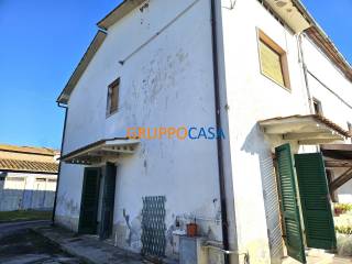 Casa indipendente in vendita a castelfranco di sotto via don luigi sturzo, 10