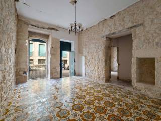 Casa indipendente in vendita a ragusa via san domenico, 15