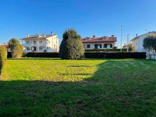 Terreno residenziale in vendita a casarsa della delizia via monsignor f. franchi