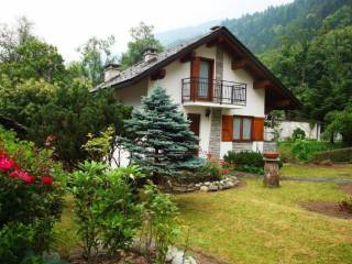 Villa in vendita a villa di chiavenna frazione canete