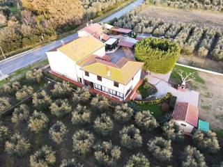 Villa in vendita a campiglia marittima via suveretana