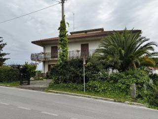 Villa in vendita a ortona via macinini, 35