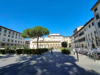 Negozio in vendita a firenze piazza dei ciompi