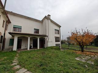 Casa indipendente in vendita a rovigo 