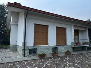 Villa in vendita ad arosio 