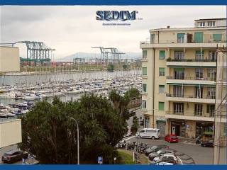 Appartamento in vendita a genova piazza lido di pegli